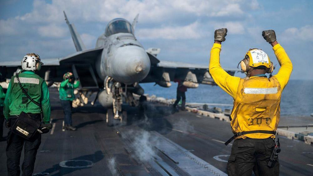 američki marinci na nosaču aviona