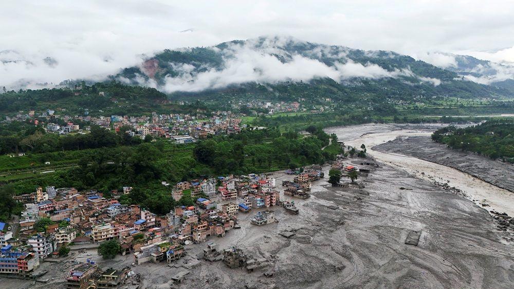 bujična poplava u nepalu