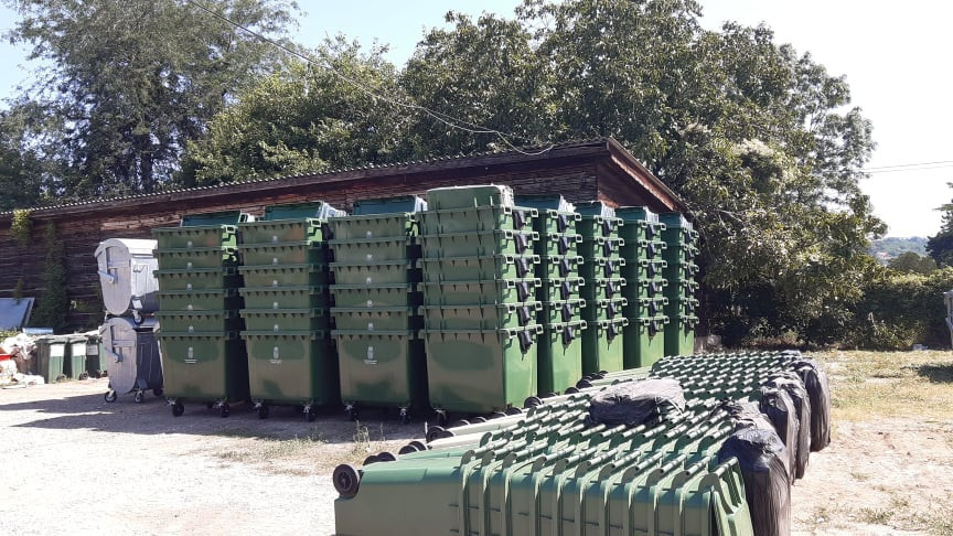 Foto/ T. S. Plastične kante i kontejneri

