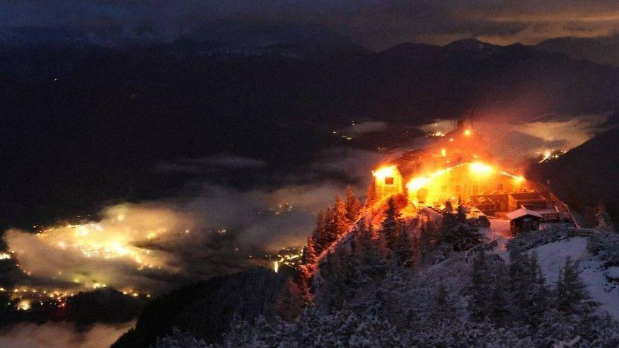 Požar u 'Orlovom gnezdu' u Bavarskoj za koji se pretpostavlja da je podmetnut 