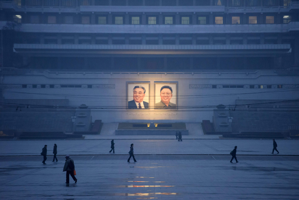 Portraits of Kim Il-sung and Kom Jong-il