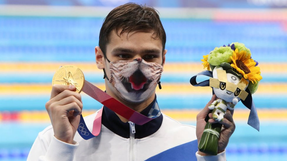 Gold Medalist Evgeny Rylov of Russia during the medal ceremony of the 200m Backstroke final on day seven of the swimming competition of the Tokyo 2020 Olympic Games