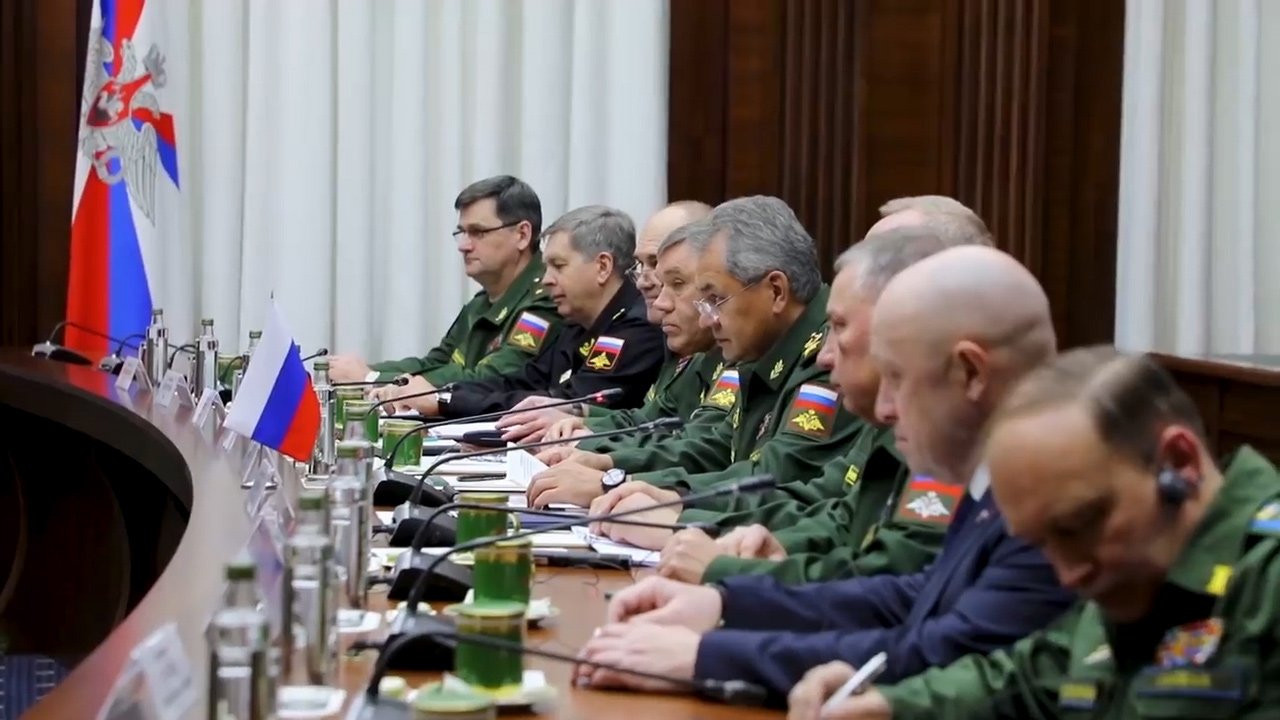 Evgeny Prigozhin (second from right)