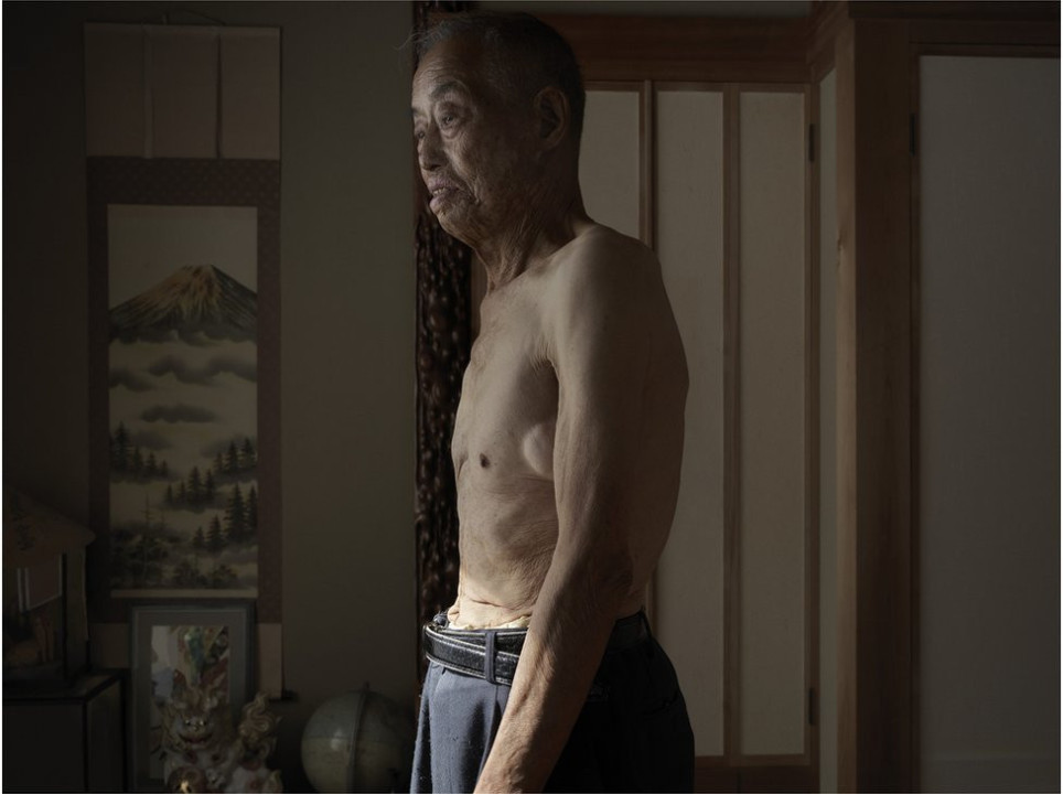 An image from photographer Pierre-Elie de Pibrac's series Hakanai Sonzai