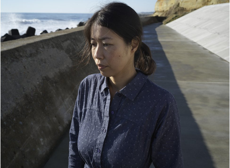 An image from photographer Pierre-Elie de Pibrac's series Hakanai Sonzai