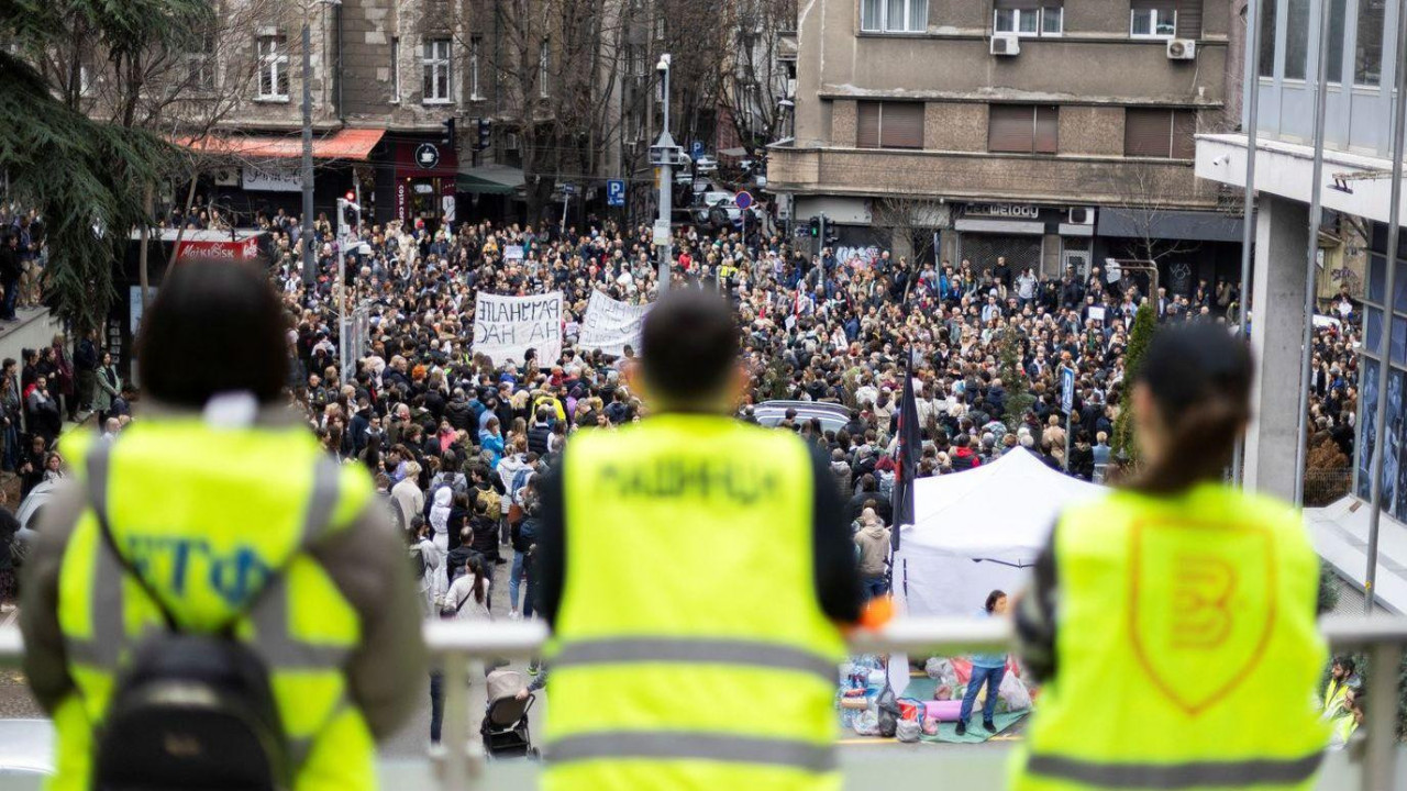 Protest ispred RTS
