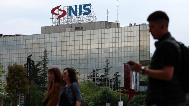 NIS, zgrada NIS-a, naftna industrija srbije, prodaja NIS-a
